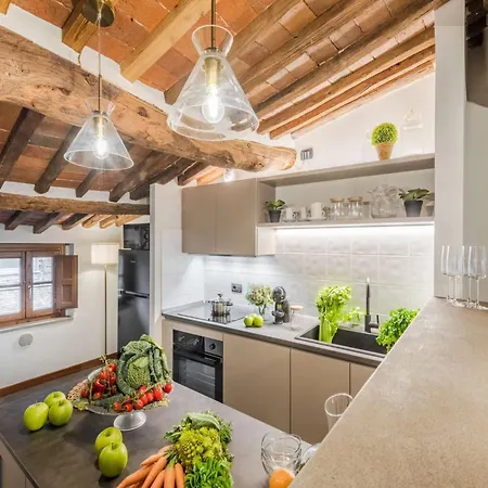 Tuscan Charm In The Heart Of 아파트 루카
