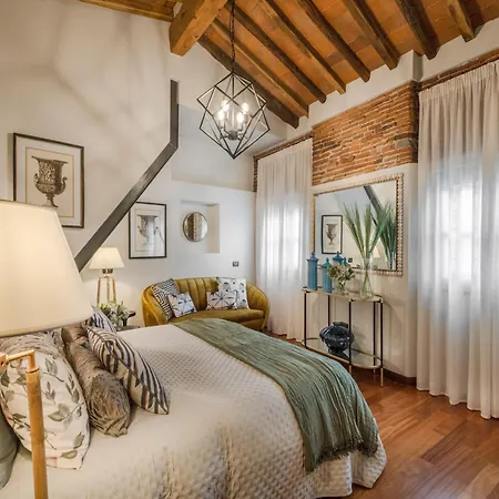 Tuscan Charm In The Heart Of 루카